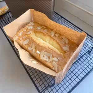蛋糕店超🔥的金枕蛋糕｜口感綿密🍰鬆鬆軟軟
