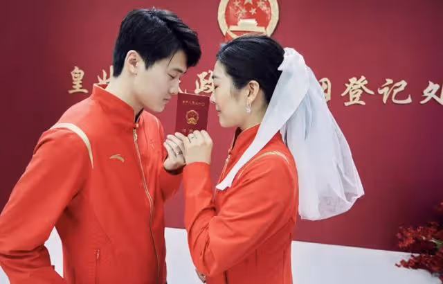 恭喜！奧運冠軍徐夢桃王心迪大婚，國慶期間辦豪華婚禮眾星送祝福