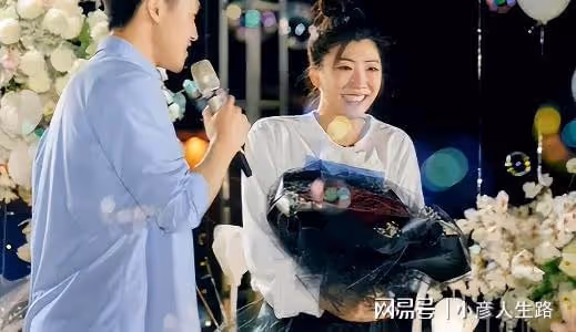恭喜！滑雪冠軍徐夢桃辦豪華婚禮，與丈夫甜蜜互動，獲眾星祝福