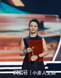 演員趙越:嫁二婚佟凡,結婚25年無兒無女,如今她還好嗎?