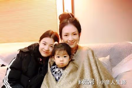 葛薈婕酒後曝汪峰猛料,是炒作,還是單純想見女兒?
