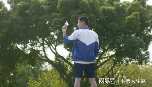 《熾道》僅播4集，豆瓣清一色好評！金晨選中劇本抓到王炸了