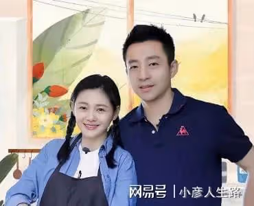 讓汪小菲剝蝦不算啥,大S讓具俊曄抱著上廁所,45歲仍被寵成公主