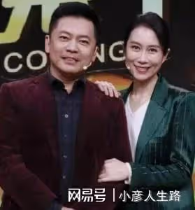 「趙政委」何政軍:娶初戀當老婆,結婚30年無緋聞