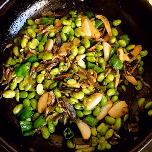 毛豆辣椒炒小魚