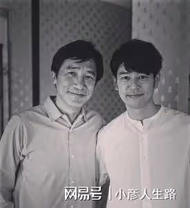 妻夫木聰在社交平台曬和梁朝偉喝茶,相差18歲,兩人相談甚歡
