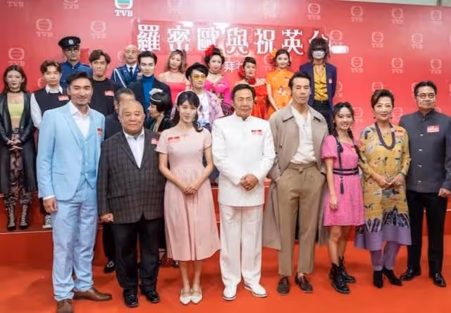 直接!TVB當紅小生新劇與女神小花拍吻戲,難掩激動:把持不住