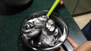 黑黑卷——竹炭蛋糕卷