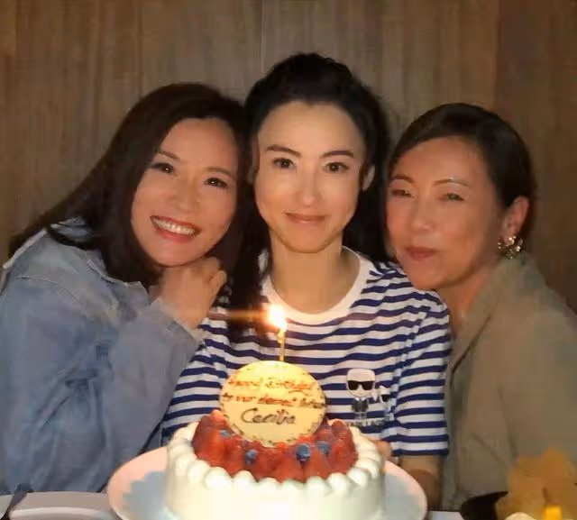 51歲前TVB女星生日獲張柏芝送名牌包,大讚對方為人善良