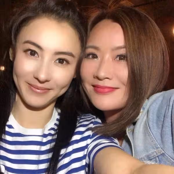 51歲前TVB女星生日獲張柏芝送名牌包,大讚對方為人善良