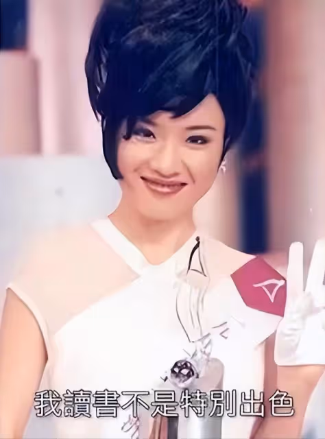 51歲前TVB女星生日獲張柏芝送名牌包，大讚對方為人善良
