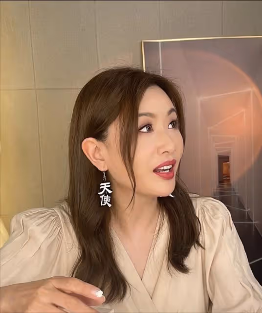 51歲前TVB女星生日獲張柏芝送名牌包，大讚對方為人善良