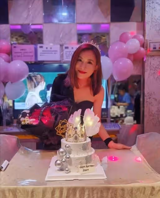 51歲前TVB女星生日獲張柏芝送名牌包，大讚對方為人善良