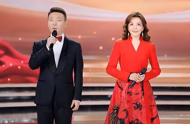 2022年國慶晚會亮點:韓紅張傑盡顯唱功,趙文卓在長城上耍功夫