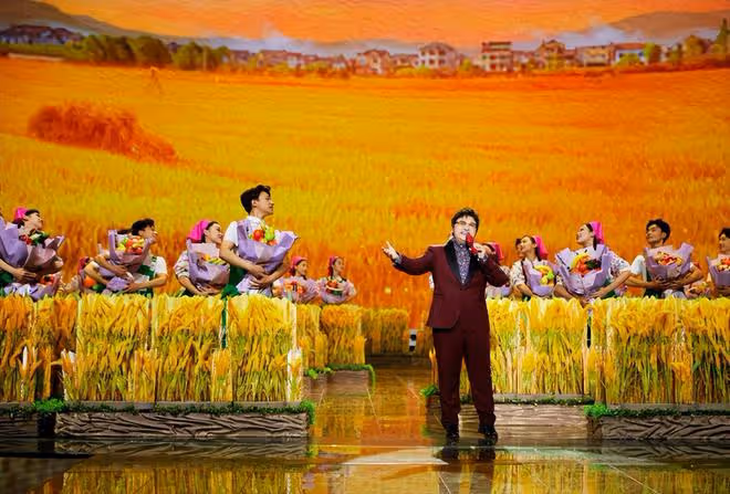 2022年國慶晚會亮點：韓紅張傑盡顯唱功，趙文卓在長城上耍功夫