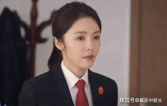 《底線》葉芯親媽歸國,揭開隱藏20年的秘密