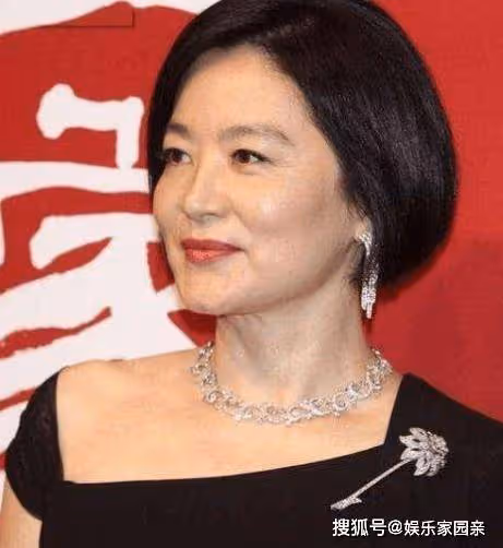 五位明星童年照,認出劉德華很輕鬆,認出最後一位才是真厲害