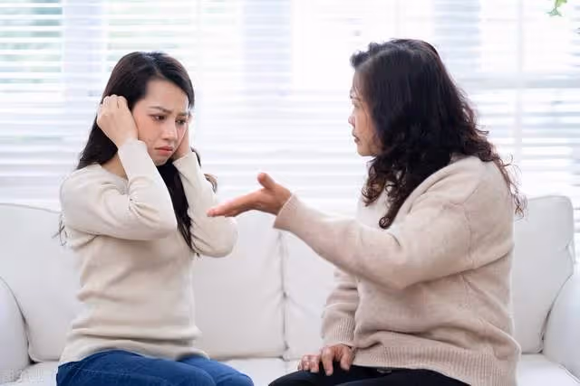「用你嫂之前的，都是我買的」婆安排待產包，兒媳：我憑啥用舊的