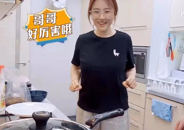 搞定婆婆宋丹丹嫁小7歲的巴圖 這個女人不一般