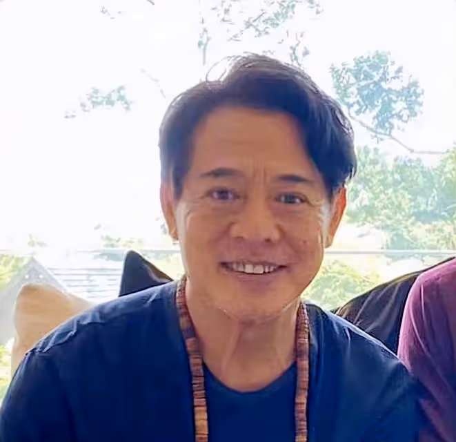 59歲李連杰公開無遮擋正面照!鬍子花白,網友:我們的男神也老了