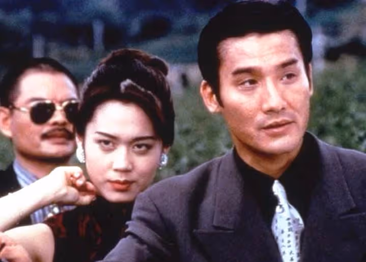 新加坡47歲「星女郎」罕見現身:戴百萬項鍊身材苗條,住豪宅生活愜意