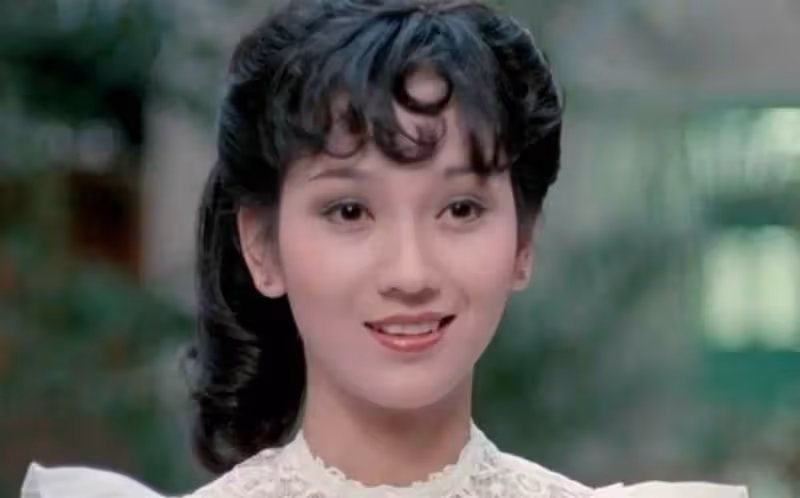 女星的18歲!趙雅芝端莊大氣,張柏芝青澀稚嫩,蔡少芬驚為天人