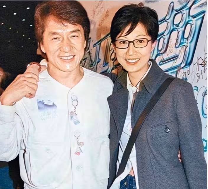 成龍的一兒一女,房祖名和吳卓林,人生狀況有何不同?