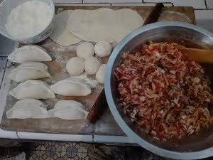 【燙麵牛肉蒸餃】