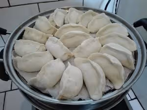 【燙麵牛肉蒸餃】