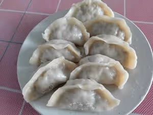 【燙麵牛肉蒸餃】