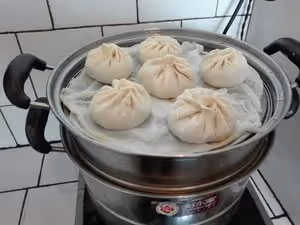【燙麵牛肉蒸餃】