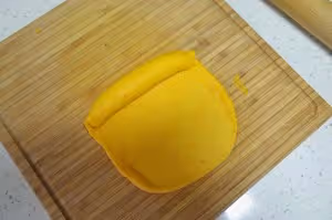 超柔軟的胡蘿蔔餐包