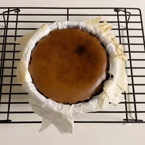 巧克力巴斯克蛋糕