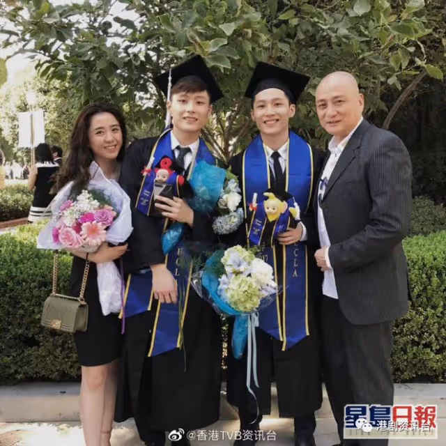 湯鎮業大女湯愛嘉星味濃郁做幕後！51歲姜坤同囡囡似兩姐妹