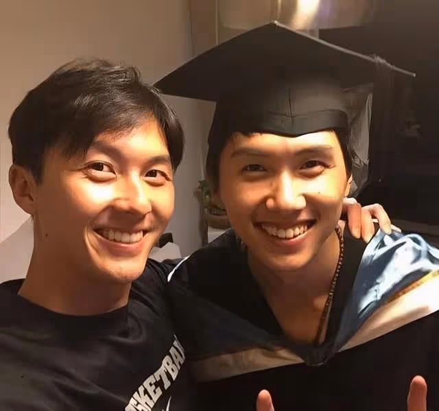TVB視帝親弟弟星途不順!放棄演藝事業轉行賣保險,身高達1.88米