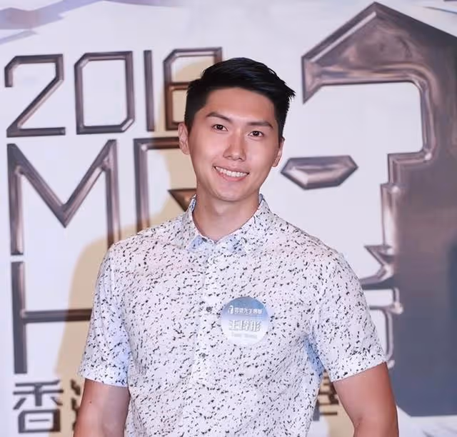 TVB視帝親弟弟星途不順!放棄演藝事業轉行賣保險,身高達1.88米