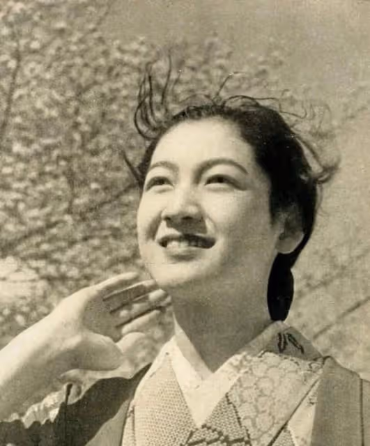 原節子:日本女演員,被送給麥克阿瑟當情人,終身未婚,活了95歲