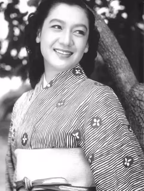 原節子:日本女演員,被送給麥克阿瑟當情人,終身未婚,活了95歲
