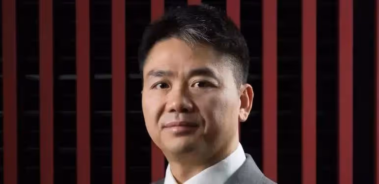 劉強東明州事件落幕,宣告誤會和解,奶茶正妹章澤天被誇清醒