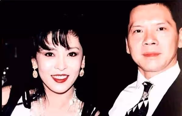 驚艷了時光的美人——向太陳嵐,年輕時候的顏值能夠高位出道嗎?