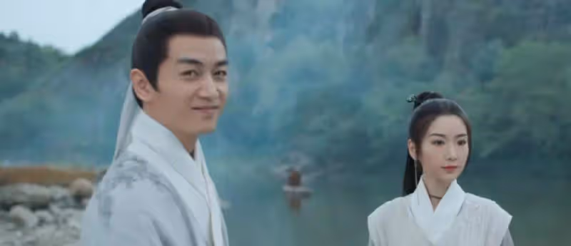 滿臉玻尿酸,笑比哭更難看,這10顆滿臉的星星,一個都說不出口