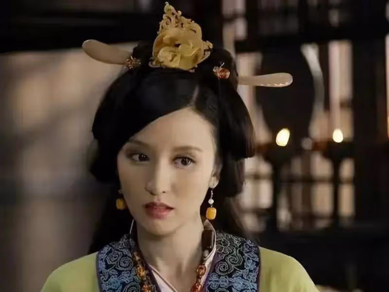 滿臉玻尿酸,笑比哭更難看,這10顆滿臉的星星,一個都說不出口