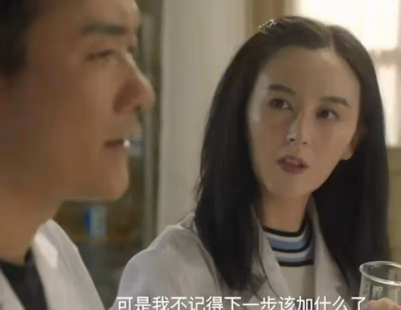 滿臉玻尿酸,笑比哭更難看,這10顆滿臉的星星,一個都說不出口