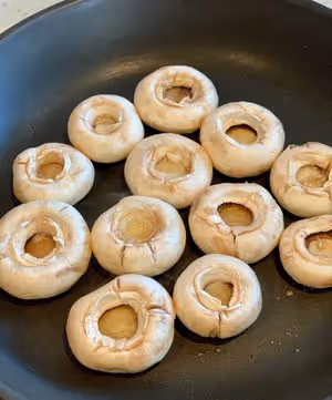 不吃飯先喝兩碗的極簡口蘑湯