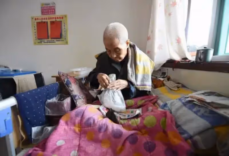 78歲老人「回顧退休生活」坦言：請過2次看護去過養老院　才明白「晚年最好的歸宿」在哪裡