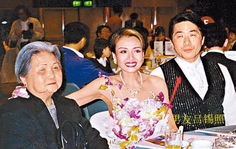 25歲一脫成名！走紅後「不迷戀名利」理智退圈　一生未婚「無兒無女」：已經很滿足