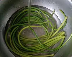 0失敗超簡單涼拌蒜苔