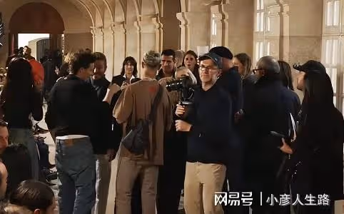 被傳婆媳不和後，貝嫂維多利亞首曬與兒媳同框照，一家人其樂融融