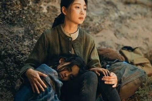《萬里歸途》章寧女兒是親生的嗎？章寧女兒為什麼是外國人？