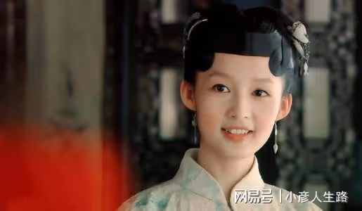 遭李易峰性騷擾，說「紅樓夢白拍了」，被秘密培養9年的她，太慘
